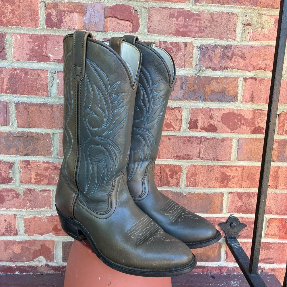 Vintage Mens Western Cowboy Boots Leather Blue Stitching Grey Size 8 D USA Made